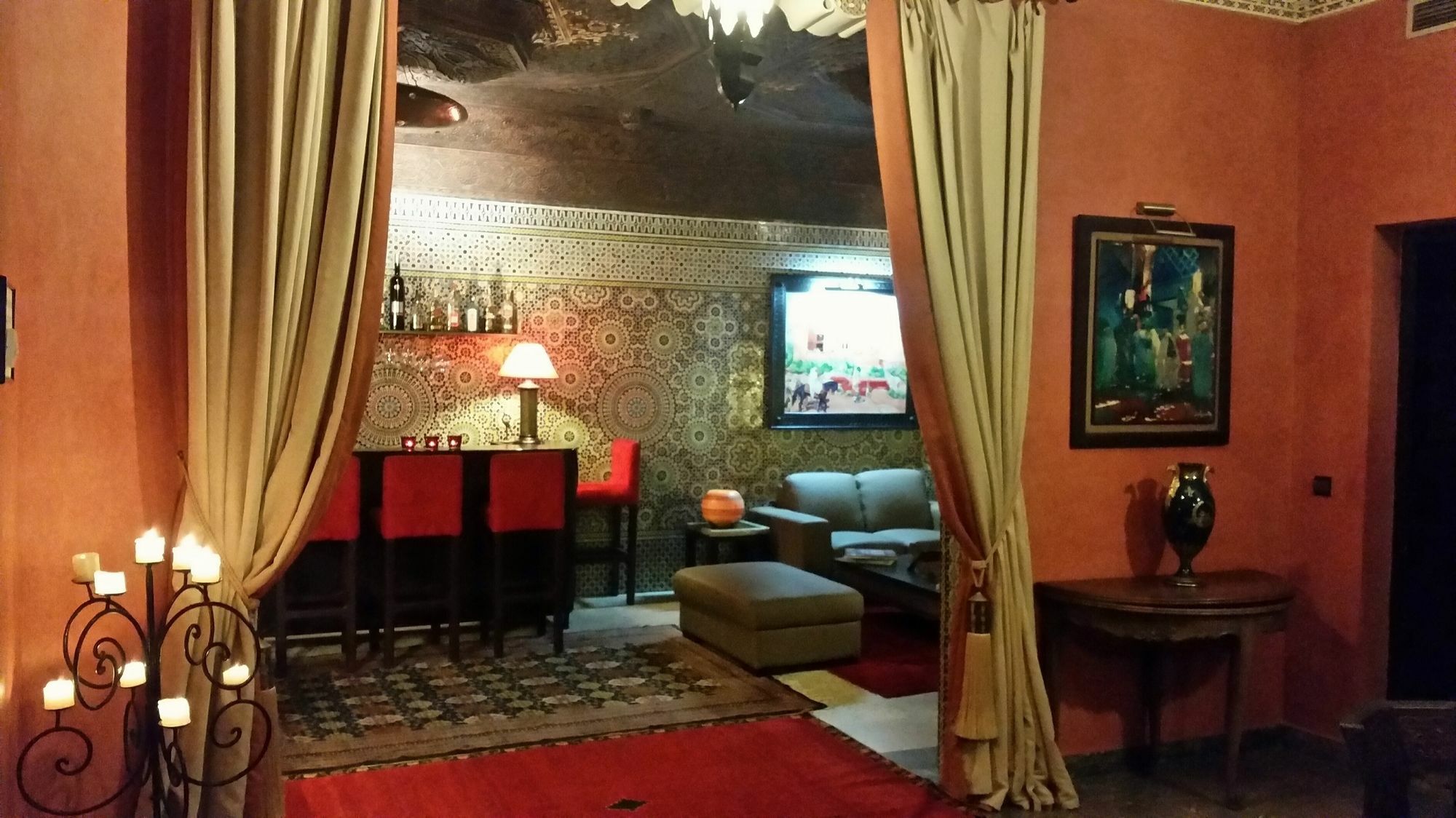 Amira Et Maison d'hôtes